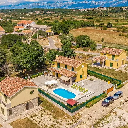 Holiday home Holiday Nika Radovin
