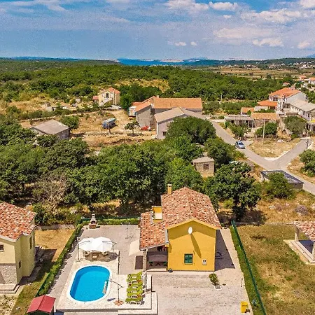 Holiday Nika Holiday home Radovin