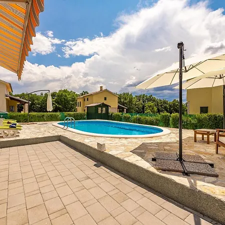Holiday Nika Holiday home