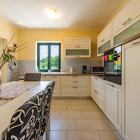Holiday Nika Holiday home
